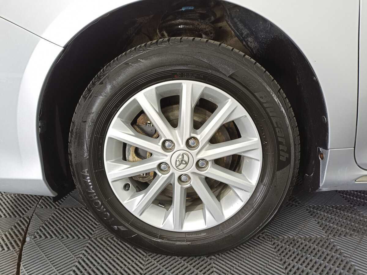 Toyota Camry с пробегом — 2013 год. Фото: #17