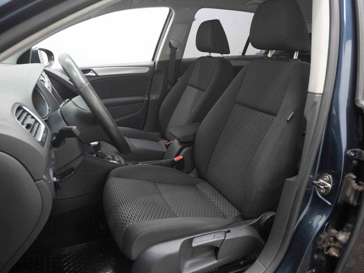 Volkswagen Golf с пробегом — 2009 год. Фото: #7