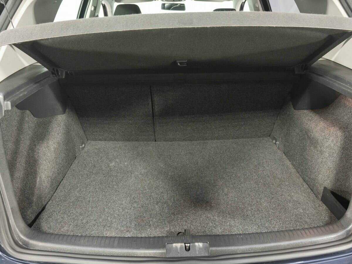 Volkswagen Golf с пробегом — 2009 год. Фото: #19