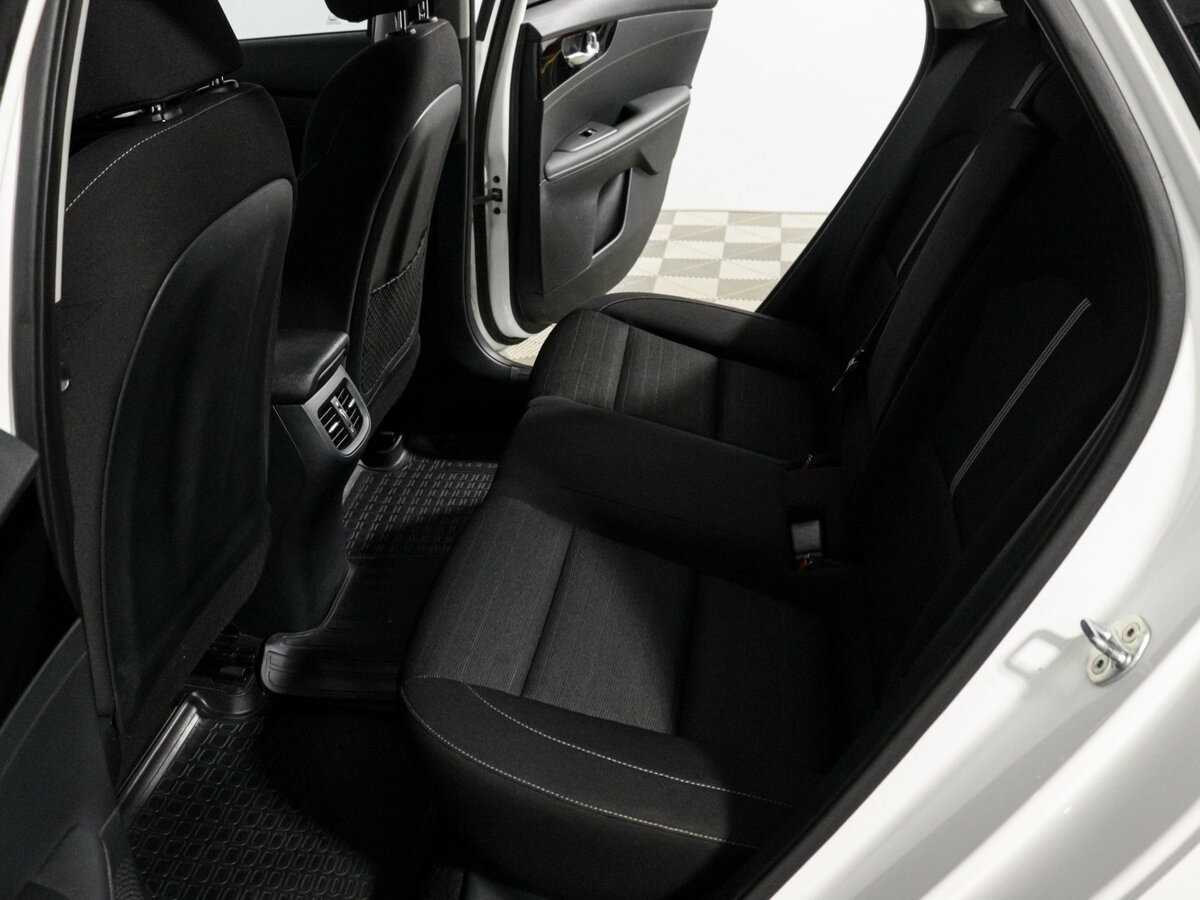 Kia Cerato с пробегом — 2019 год. Фото: #15