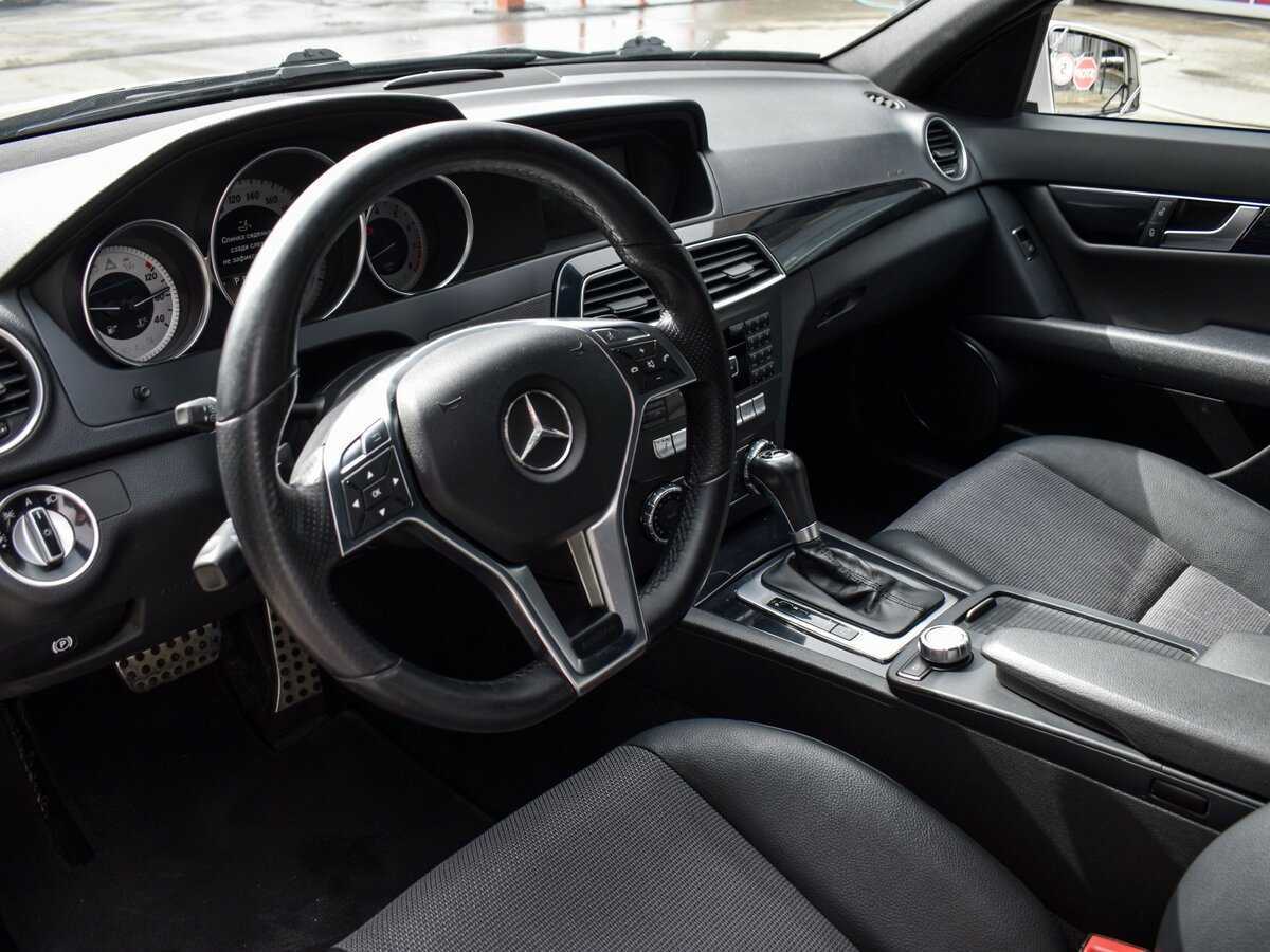 Mercedes-Benz C-Класс с пробегом — 2011 год. Фото: #9