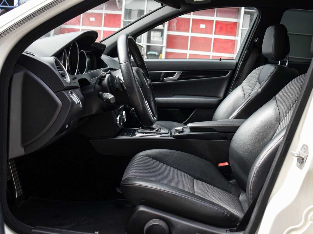 Mercedes-Benz C-Класс с пробегом — 2011 год. Фото: #10