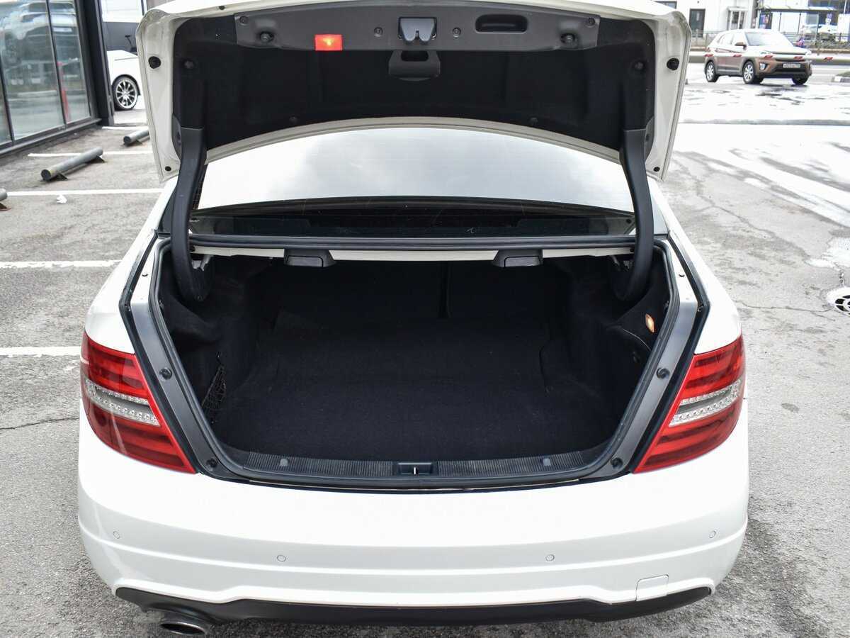 Mercedes-Benz C-Класс с пробегом — 2011 год. Фото: #14