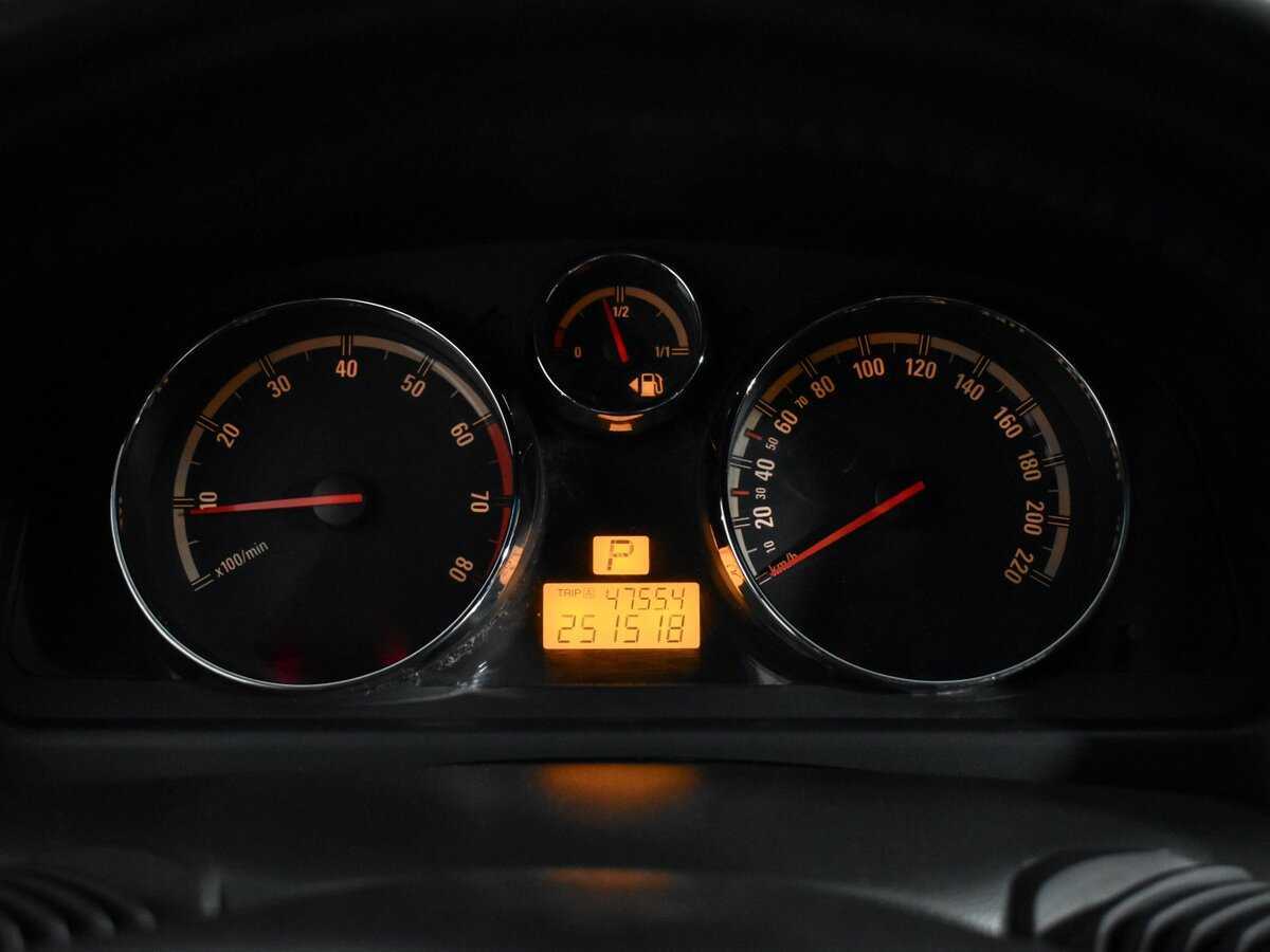 Opel Antara с пробегом — 2007 год. Фото: #16