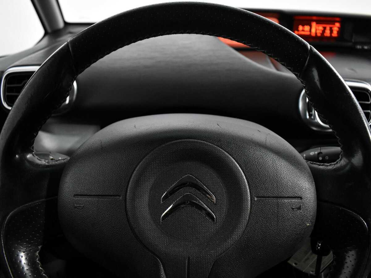 Citroen C3 Picasso с пробегом — 2014 год. Фото: #17