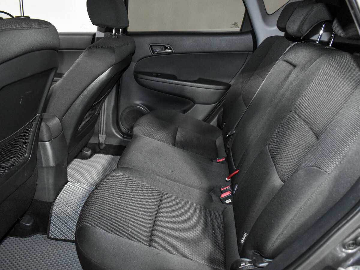 Hyundai i30 с пробегом — 2009 год. Фото: #9