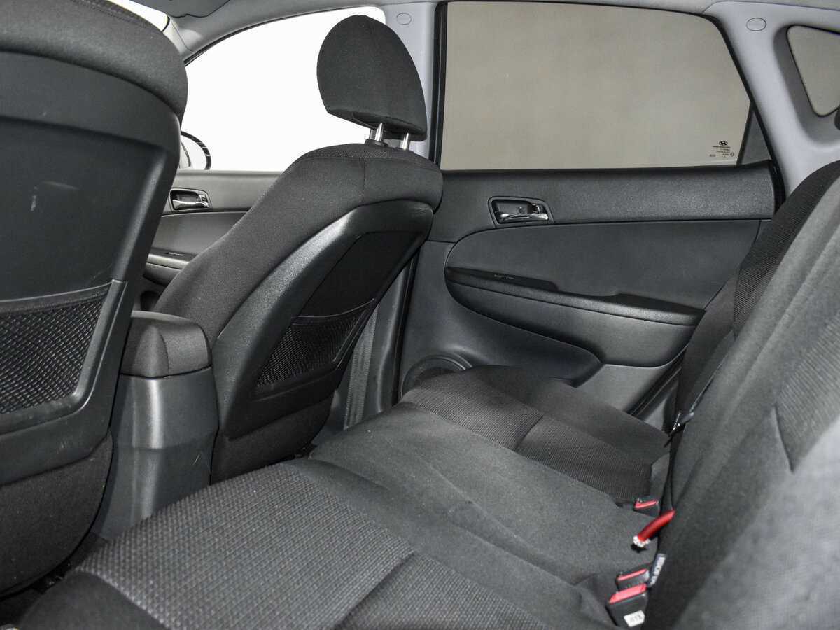 Hyundai i30 с пробегом — 2009 год. Фото: #11