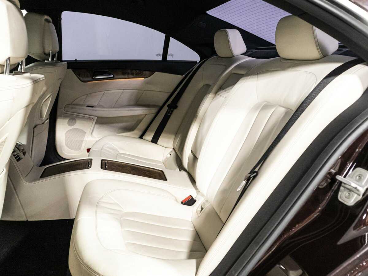 Mercedes-Benz CLS с пробегом — 2014 год. Фото: #9
