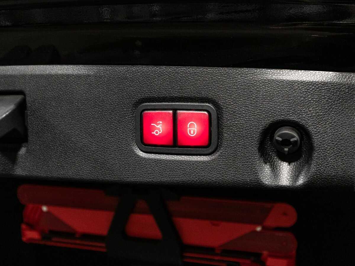 Mercedes-Benz CLS с пробегом — 2014 год. Фото: #15