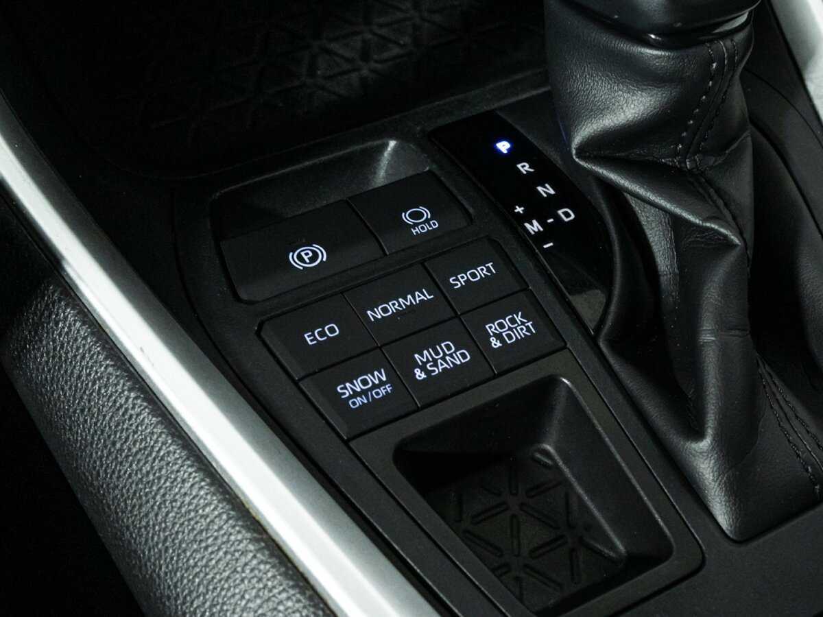 Toyota RAV4 с пробегом — 2019 год. Фото: #18