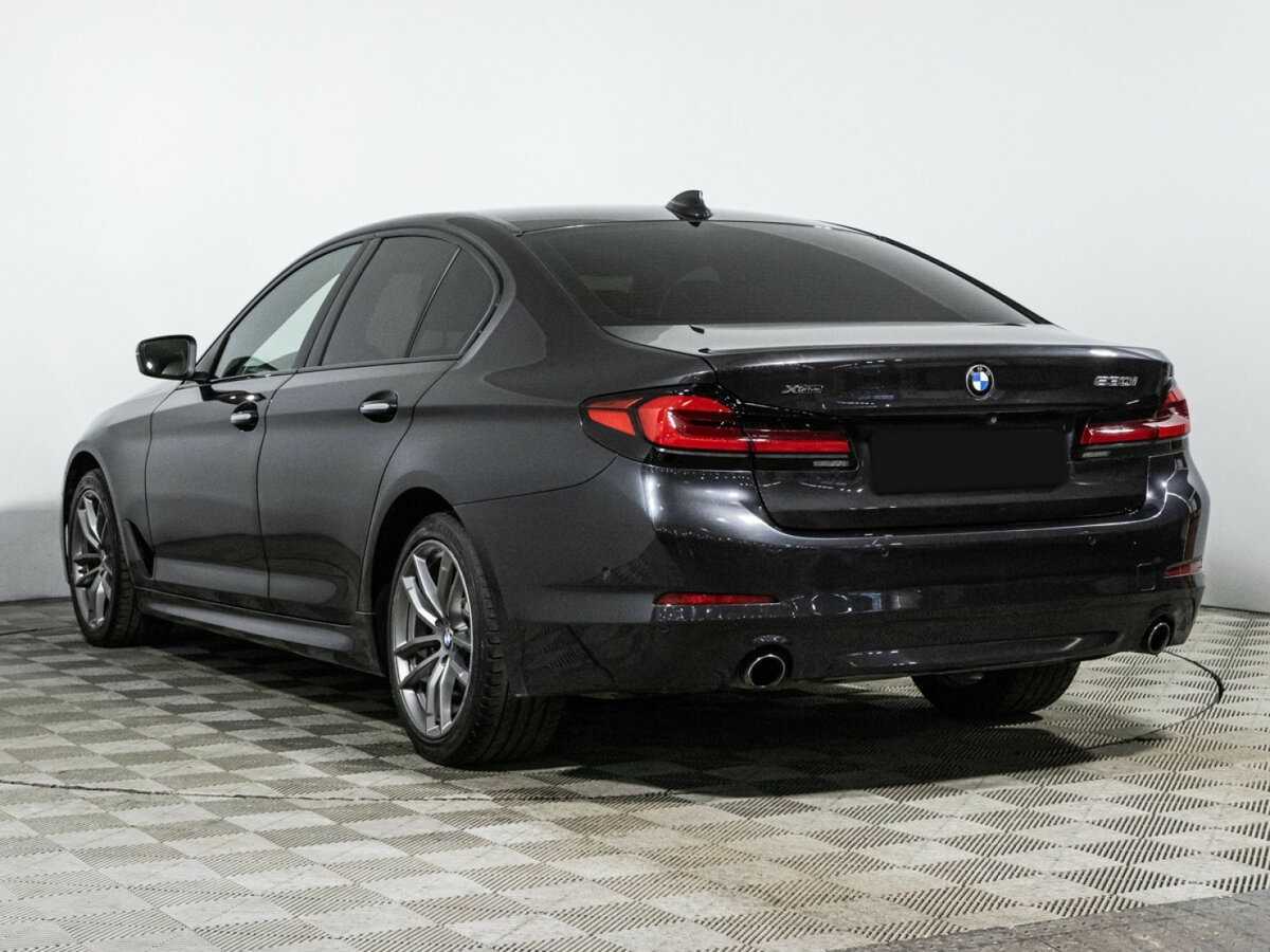 BMW 5 серии с пробегом — 2017 год. Фото: #6