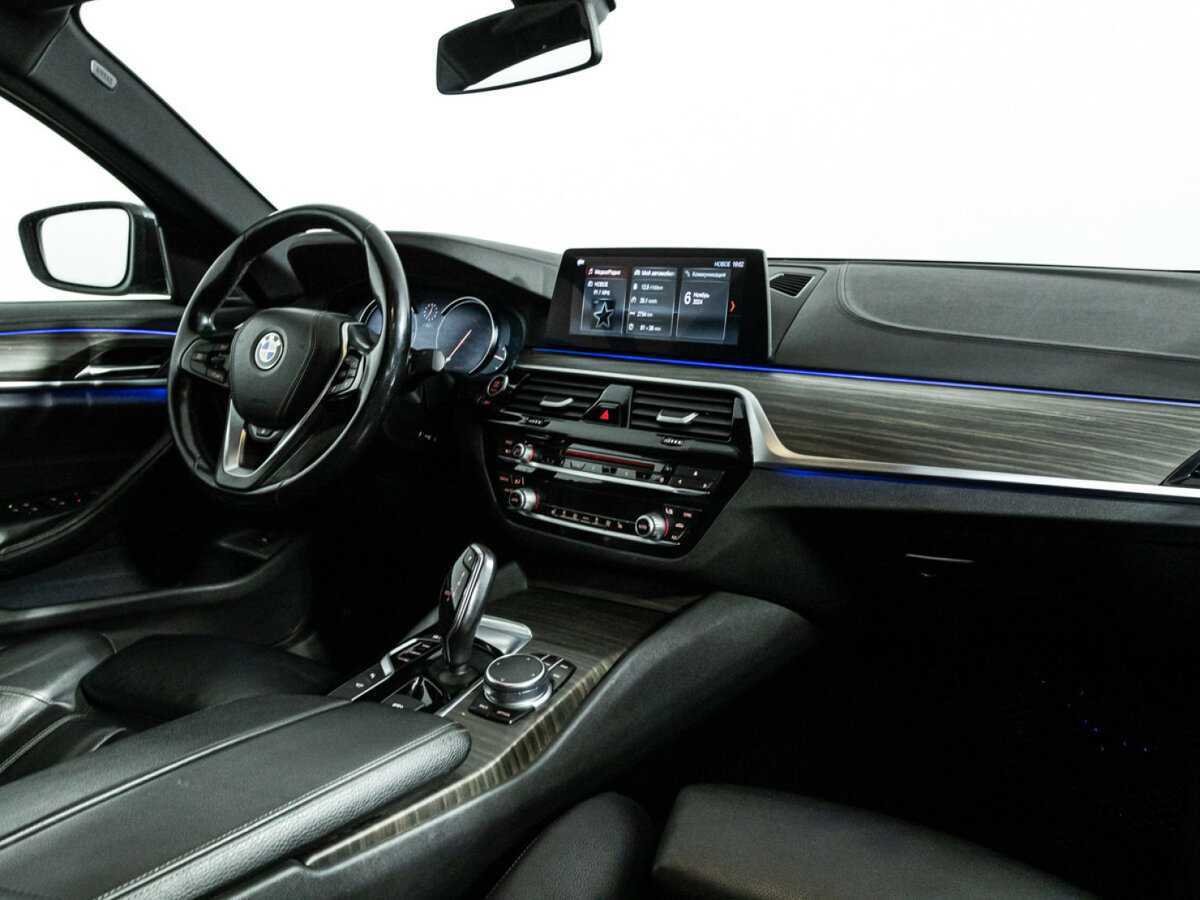 BMW 5 серии с пробегом — 2017 год. Фото: #8