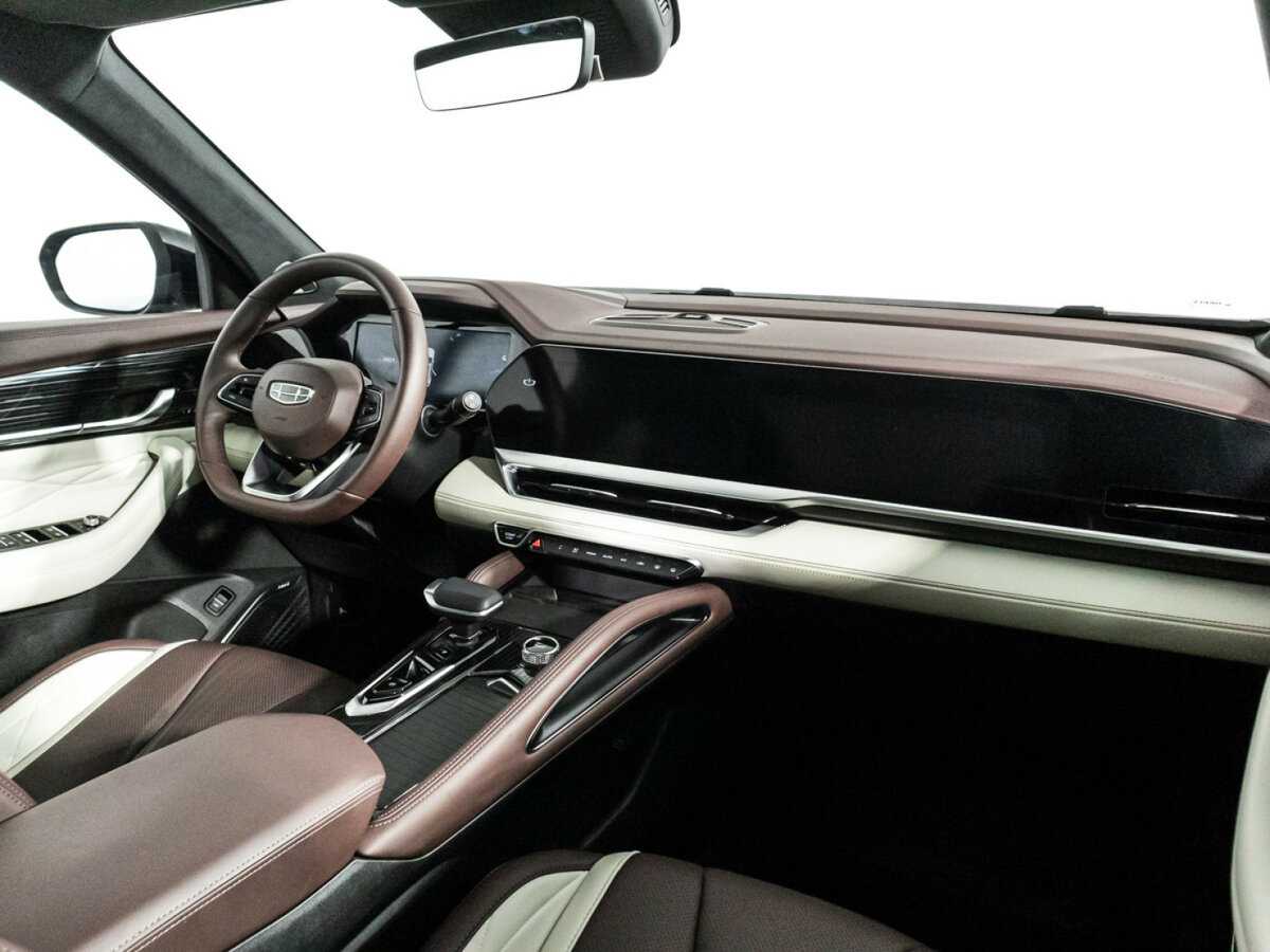 Geely Monjaro с пробегом — 2023 год. Фото: #8