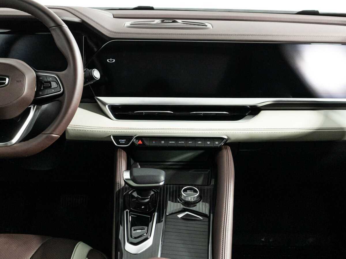 Geely Monjaro с пробегом — 2023 год. Фото: #13