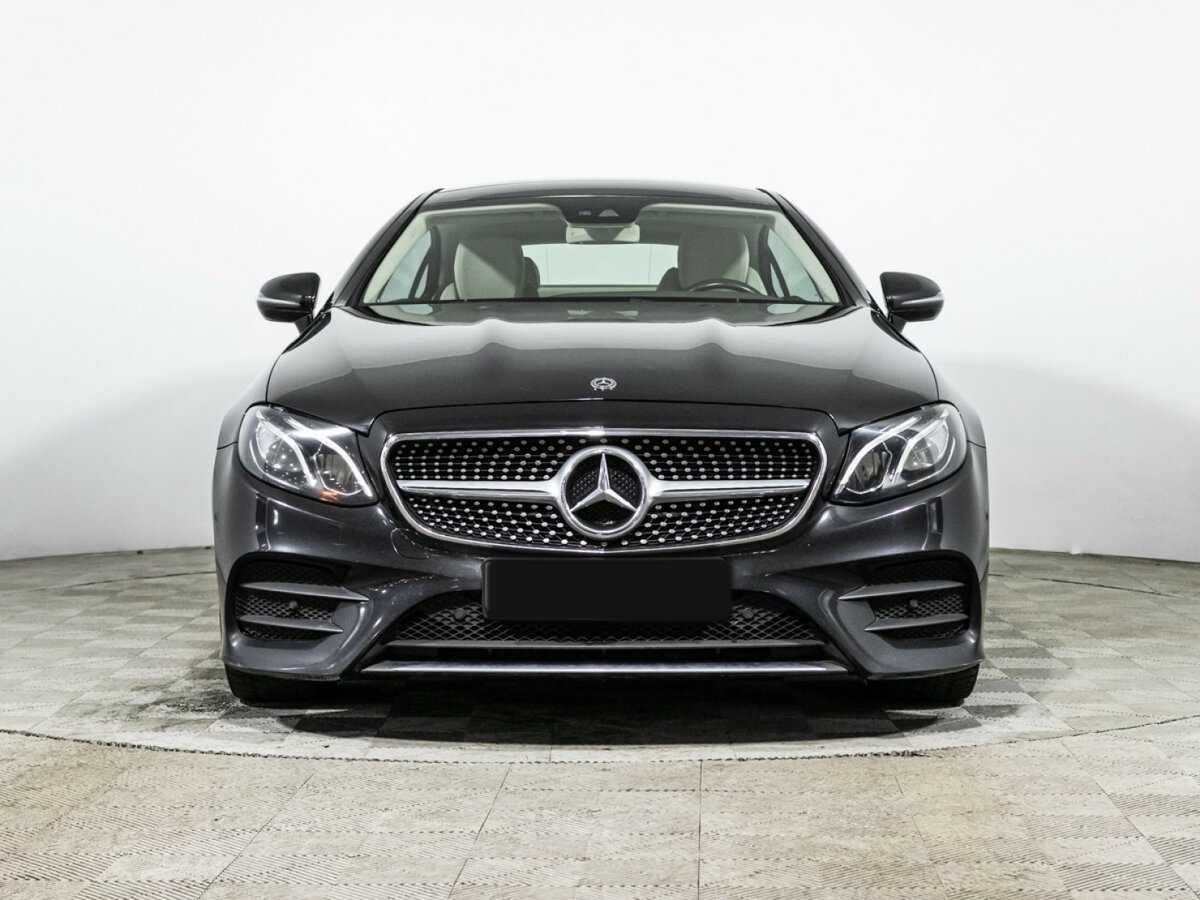 Mercedes-Benz E-Класс с пробегом — 2019 год. Фото: #1