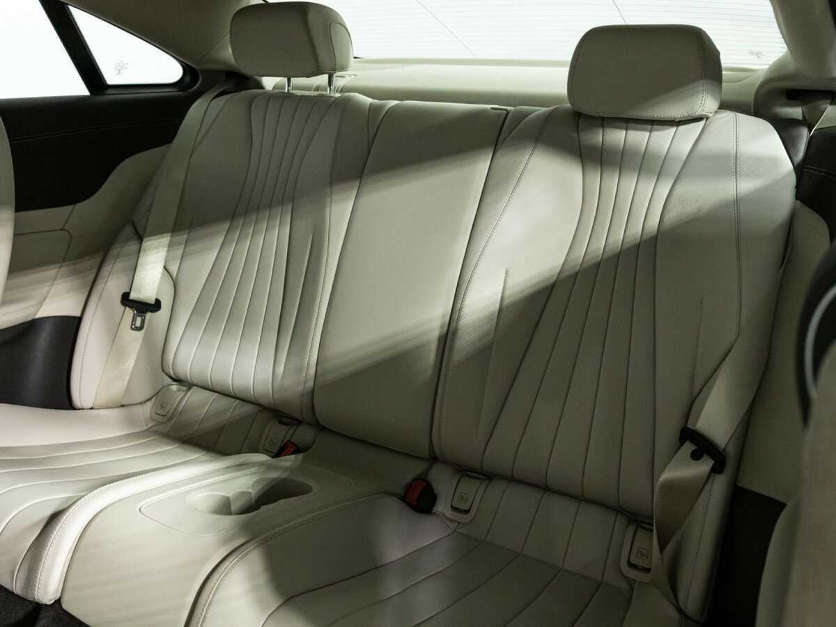 Mercedes-Benz E-Класс с пробегом — 2019 год. Фото: #9