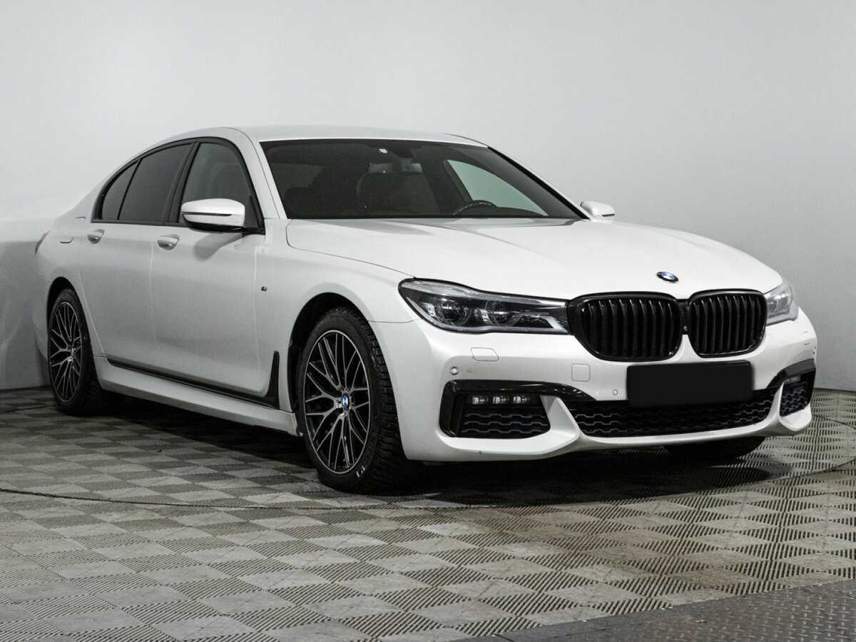 BMW 7 серии с пробегом — 2017 год. Фото: #2
