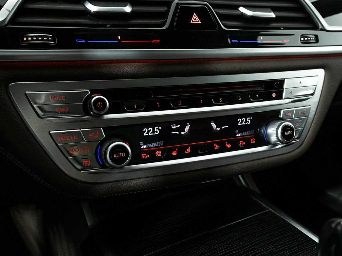 BMW 7 серии с пробегом — 2017 год. Фото: #21