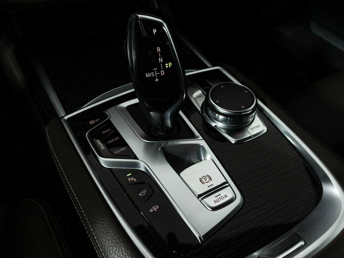 BMW 7 серии с пробегом — 2017 год. Фото: #22