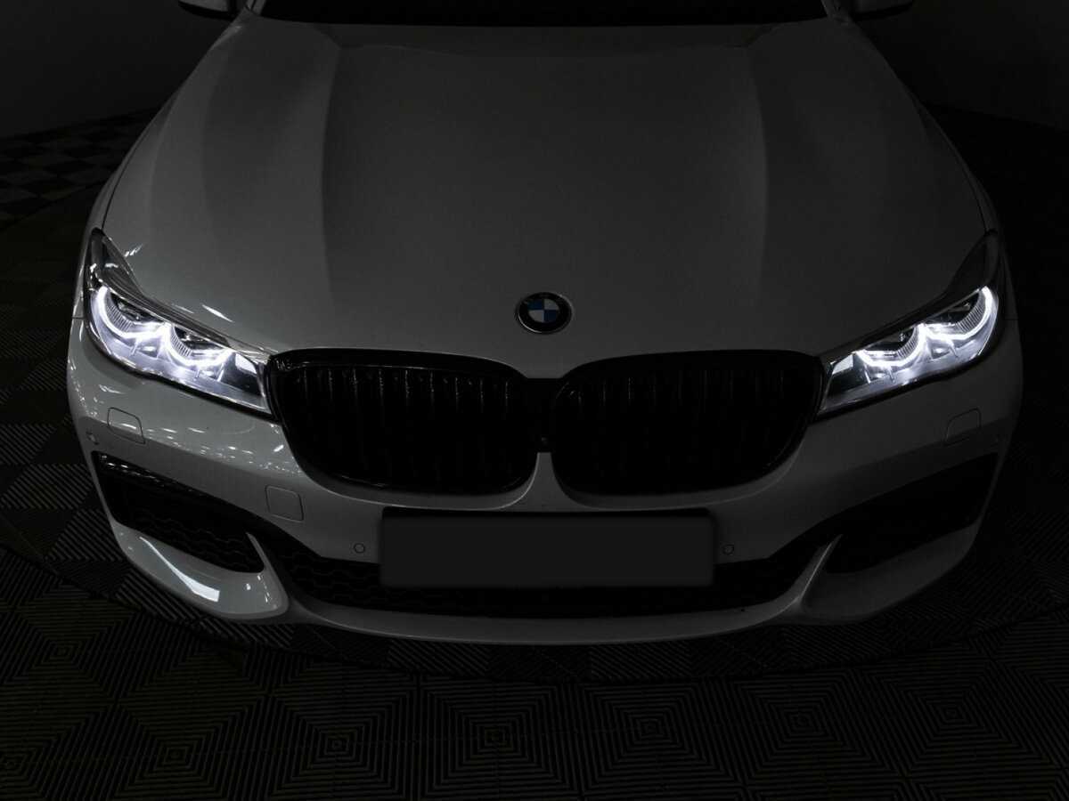 BMW 7 серии с пробегом — 2017 год. Фото: #30