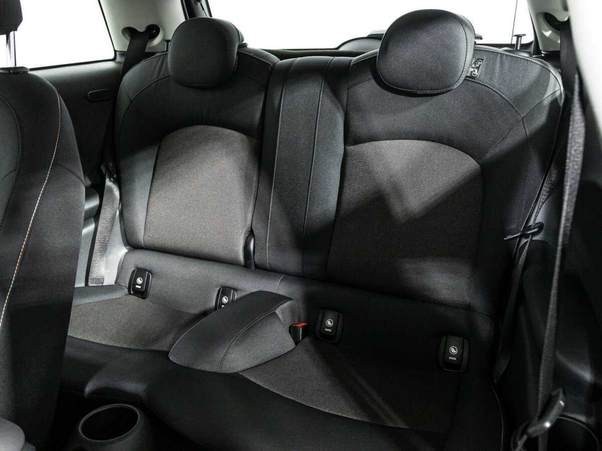 Mini Hatch с пробегом — 2020 год. Фото: #9