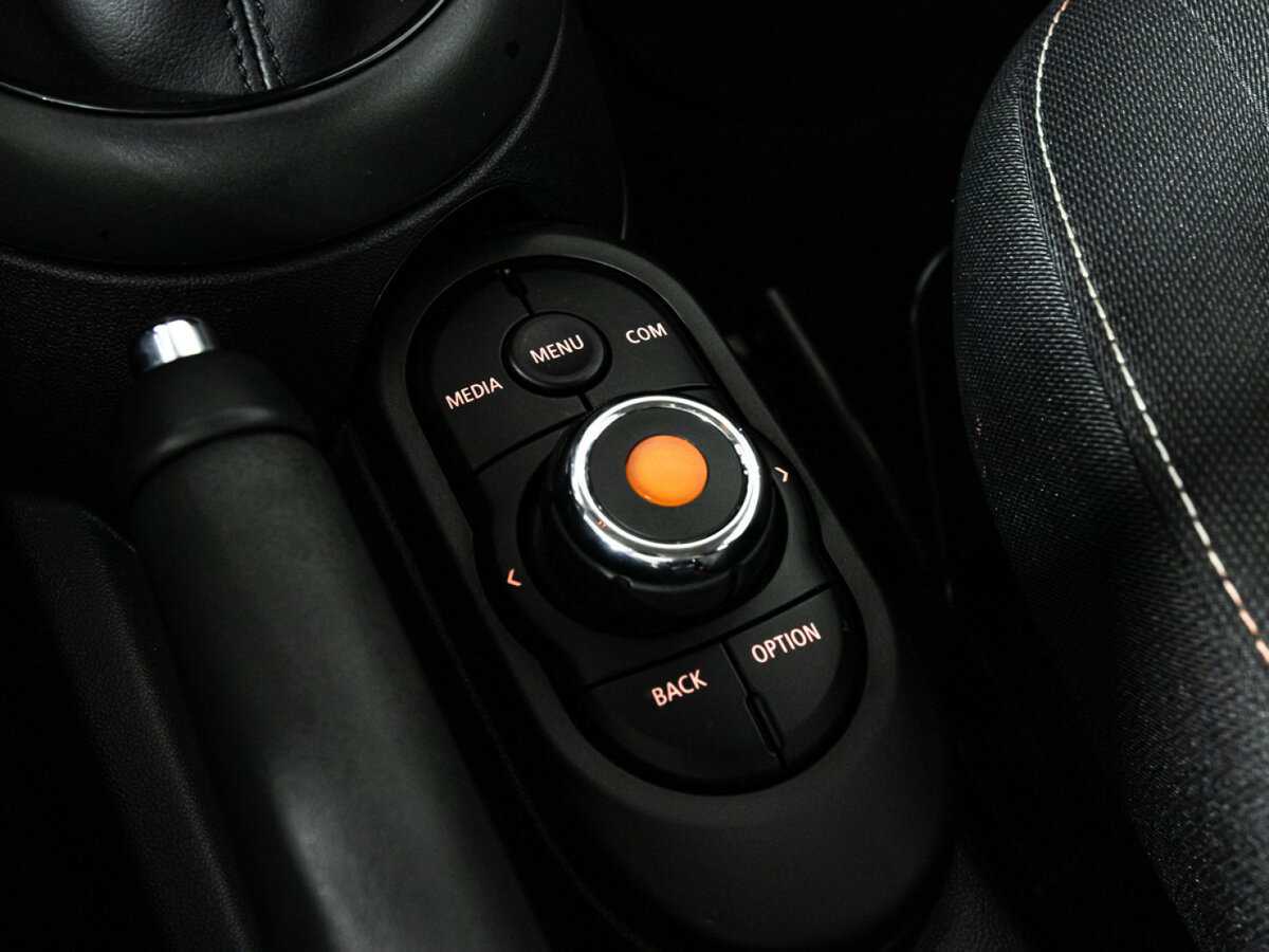 Mini Hatch с пробегом — 2020 год. Фото: #17