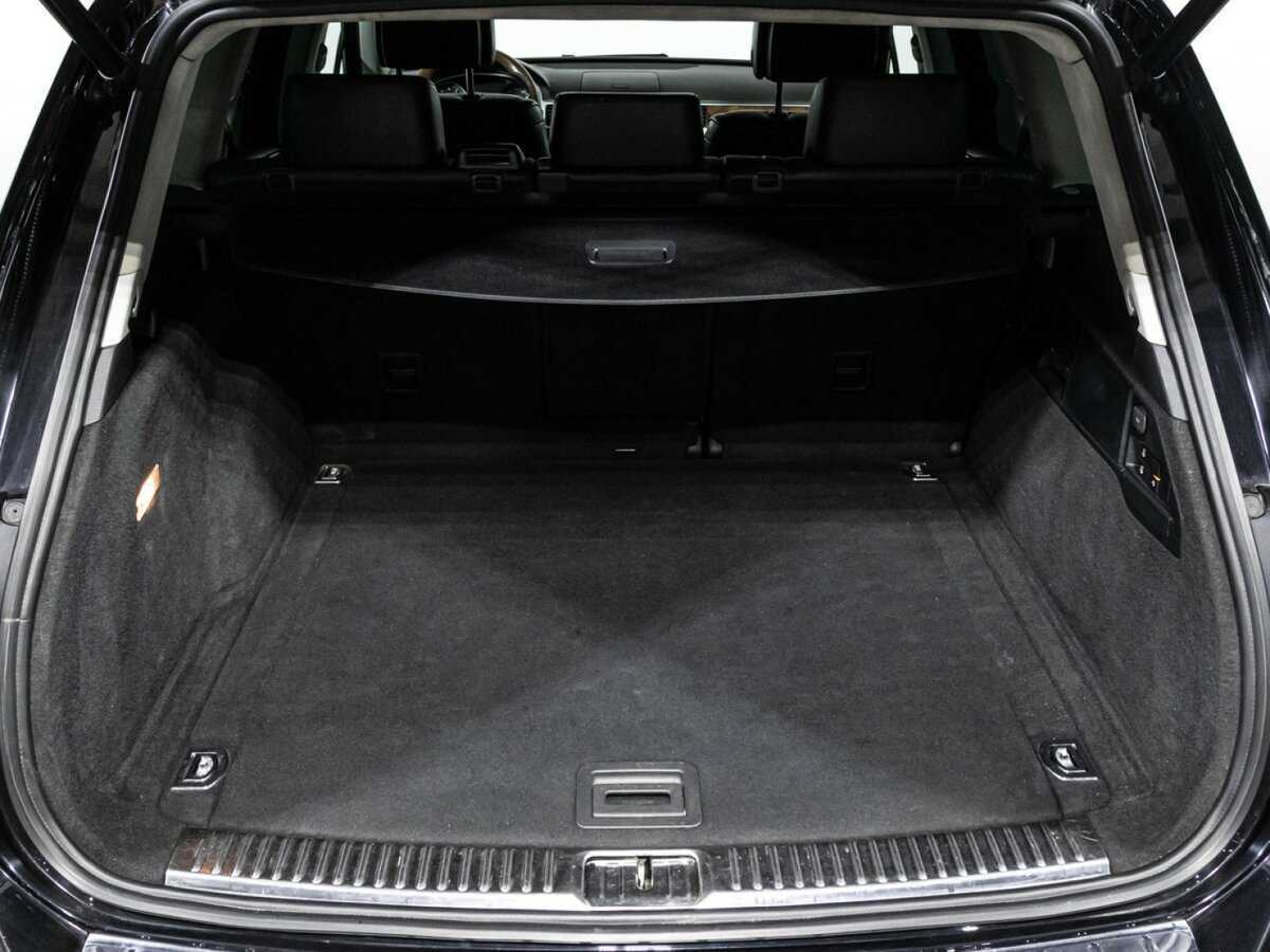 Volkswagen Touareg с пробегом — 2012 год. Фото: #20