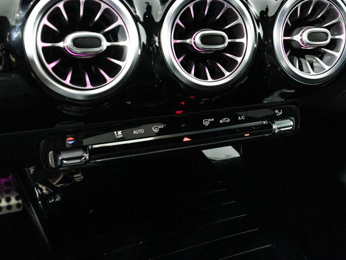 Mercedes-Benz CLA с пробегом — 2020 год. Фото: #19