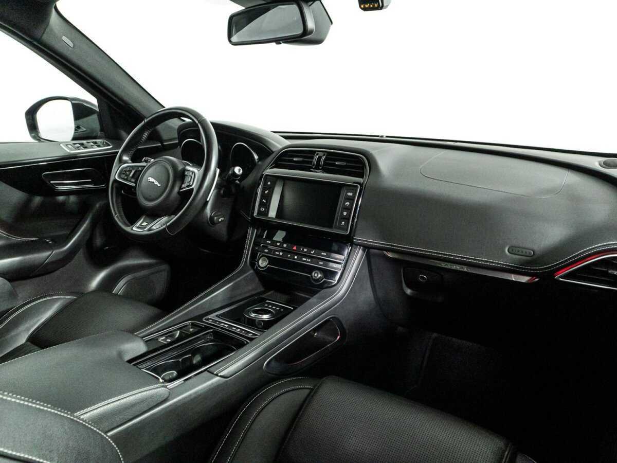 Jaguar F-Pace с пробегом — 2018 год. Фото: #8