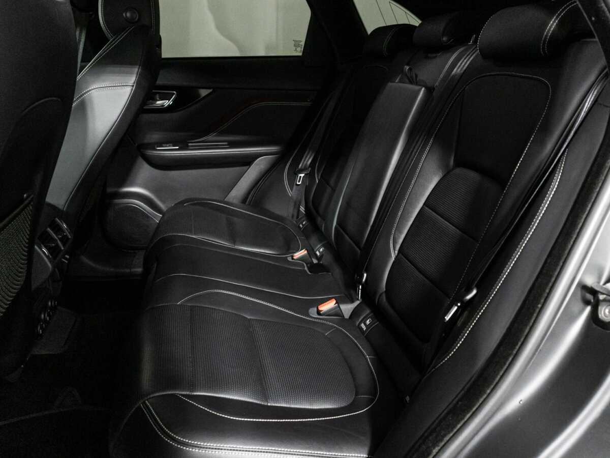 Jaguar F-Pace с пробегом — 2018 год. Фото: #9