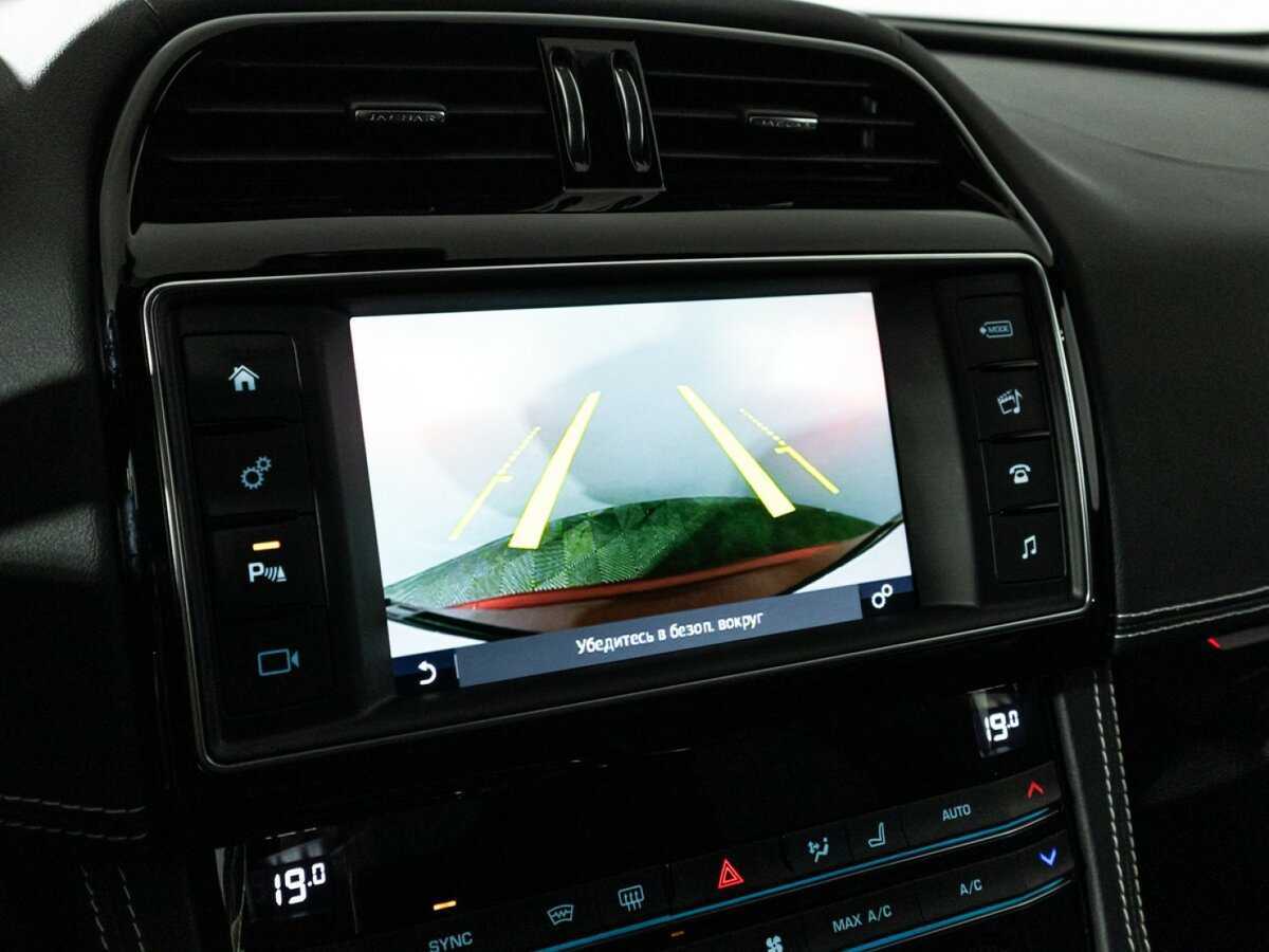 Jaguar F-Pace с пробегом — 2018 год. Фото: #19
