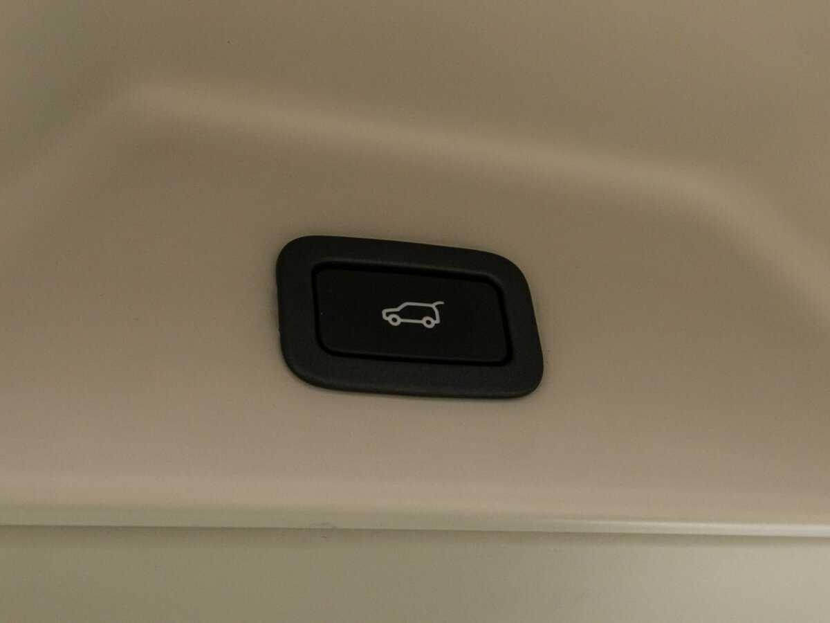 Land Rover Range Rover с пробегом — 2013 год. Фото: #14