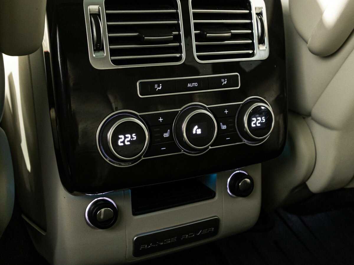 Land Rover Range Rover с пробегом — 2013 год. Фото: #16