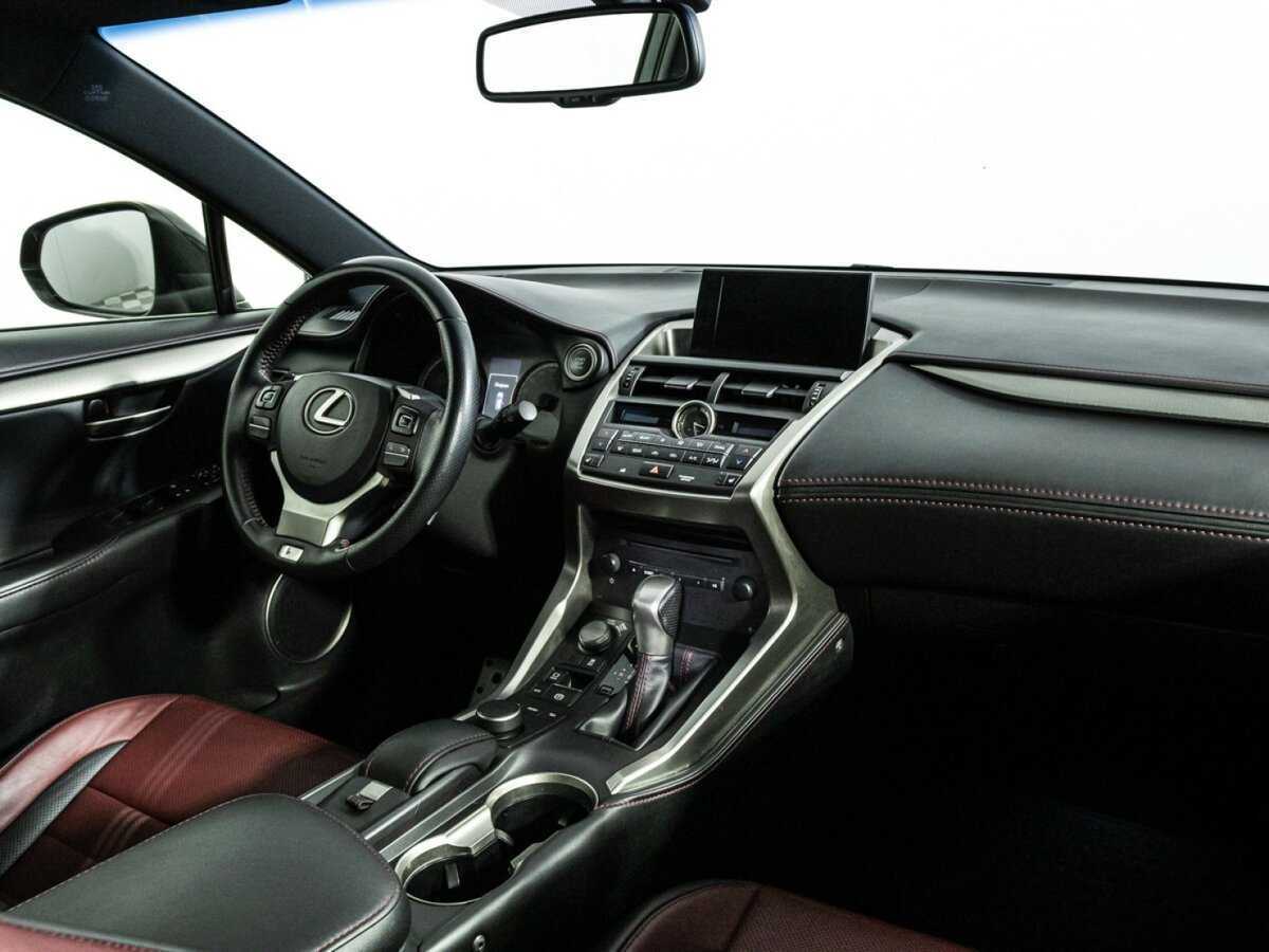 Lexus NX с пробегом — 2015 год. Фото: #3