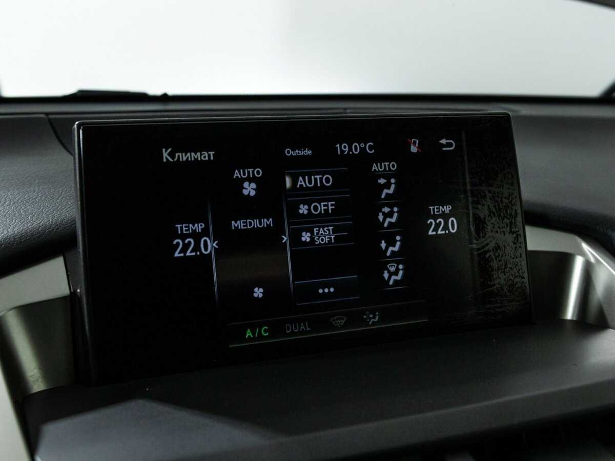 Lexus NX с пробегом — 2015 год. Фото: #15