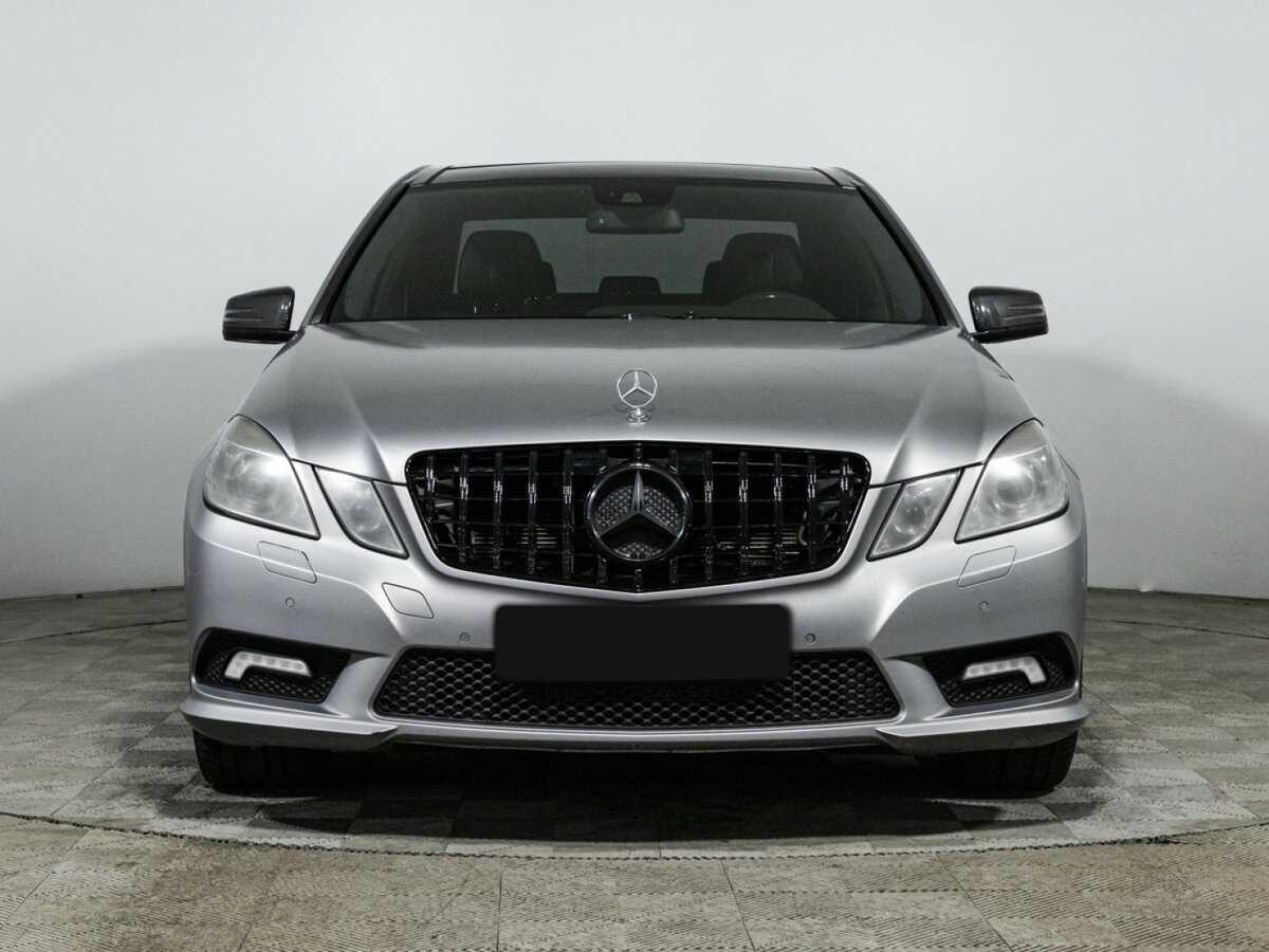 Mercedes-Benz E-Класс с пробегом — 2011 год. Фото: #1