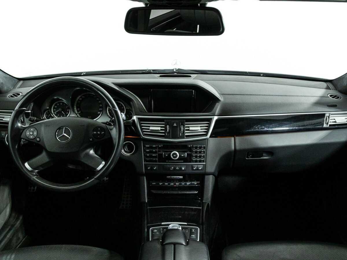 Mercedes-Benz E-Класс с пробегом — 2011 год. Фото: #10