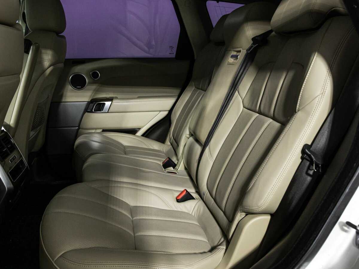 Land Rover Range Rover Sport с пробегом — 2016 год. Фото: #9