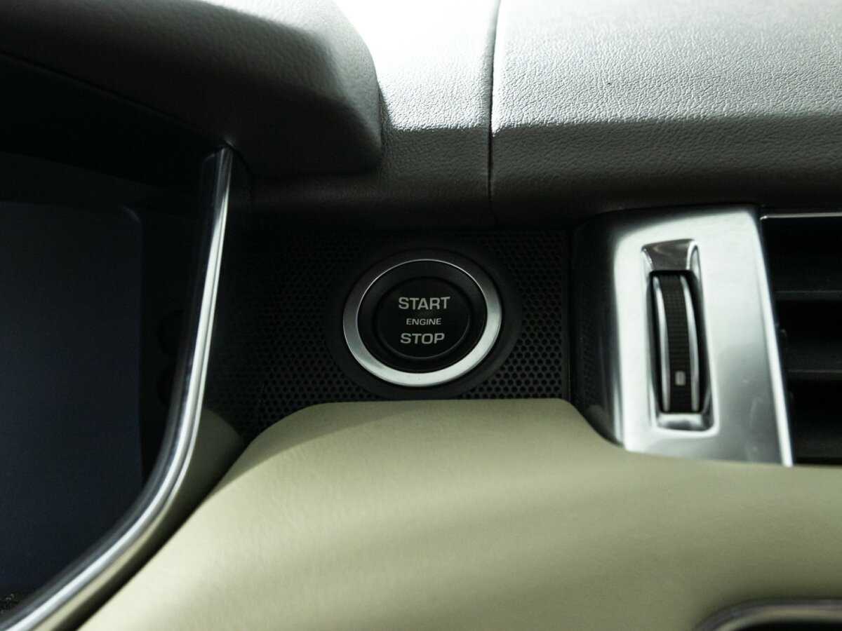 Land Rover Range Rover Sport с пробегом — 2016 год. Фото: #22