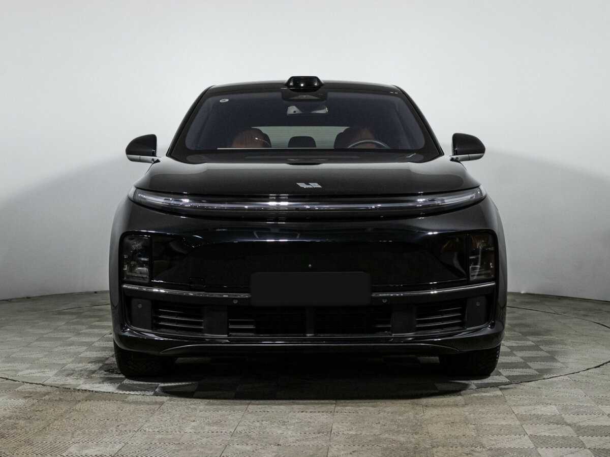 LiXiang L7 с пробегом — 2023 год. Фото: #1