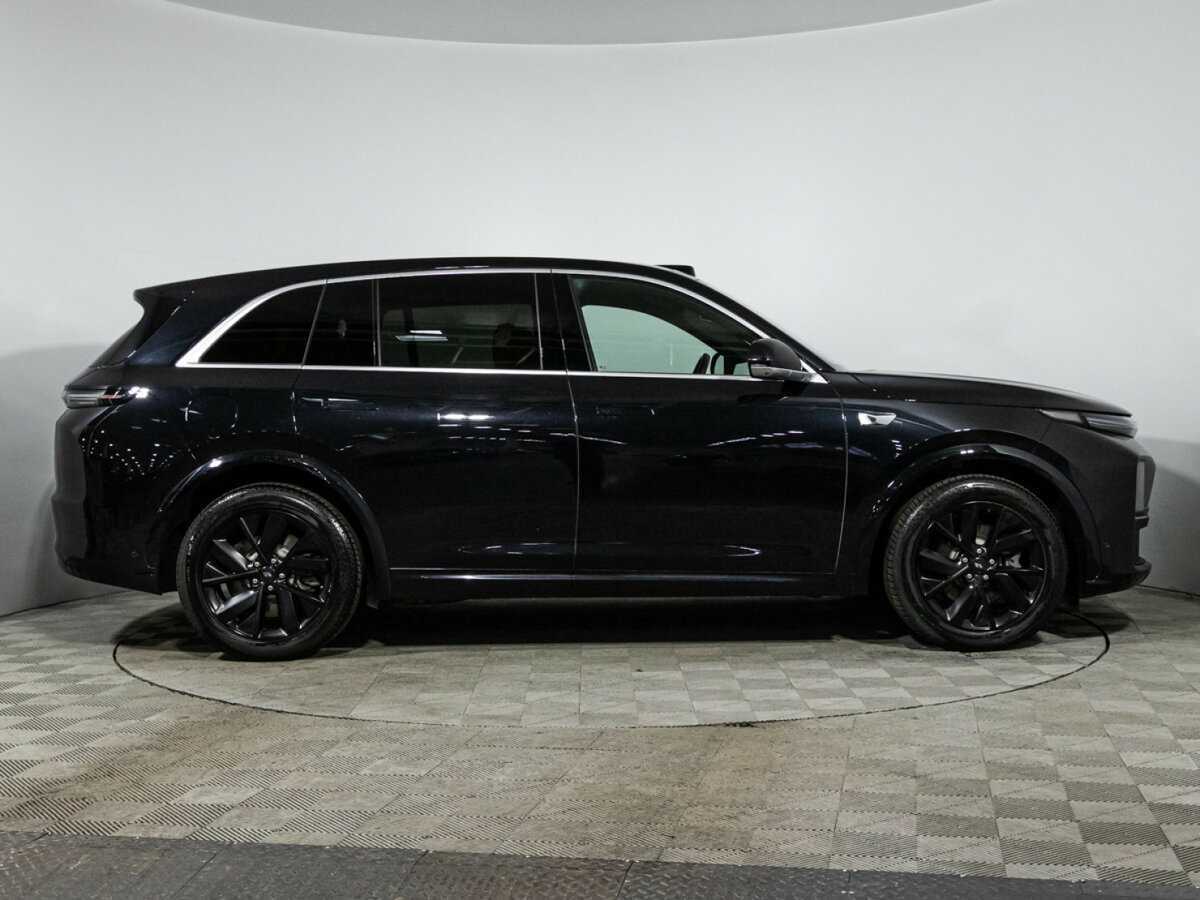 LiXiang L7 с пробегом — 2023 год. Фото: #3