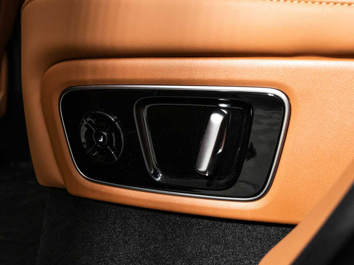 LiXiang L7 с пробегом — 2023 год. Фото: #27