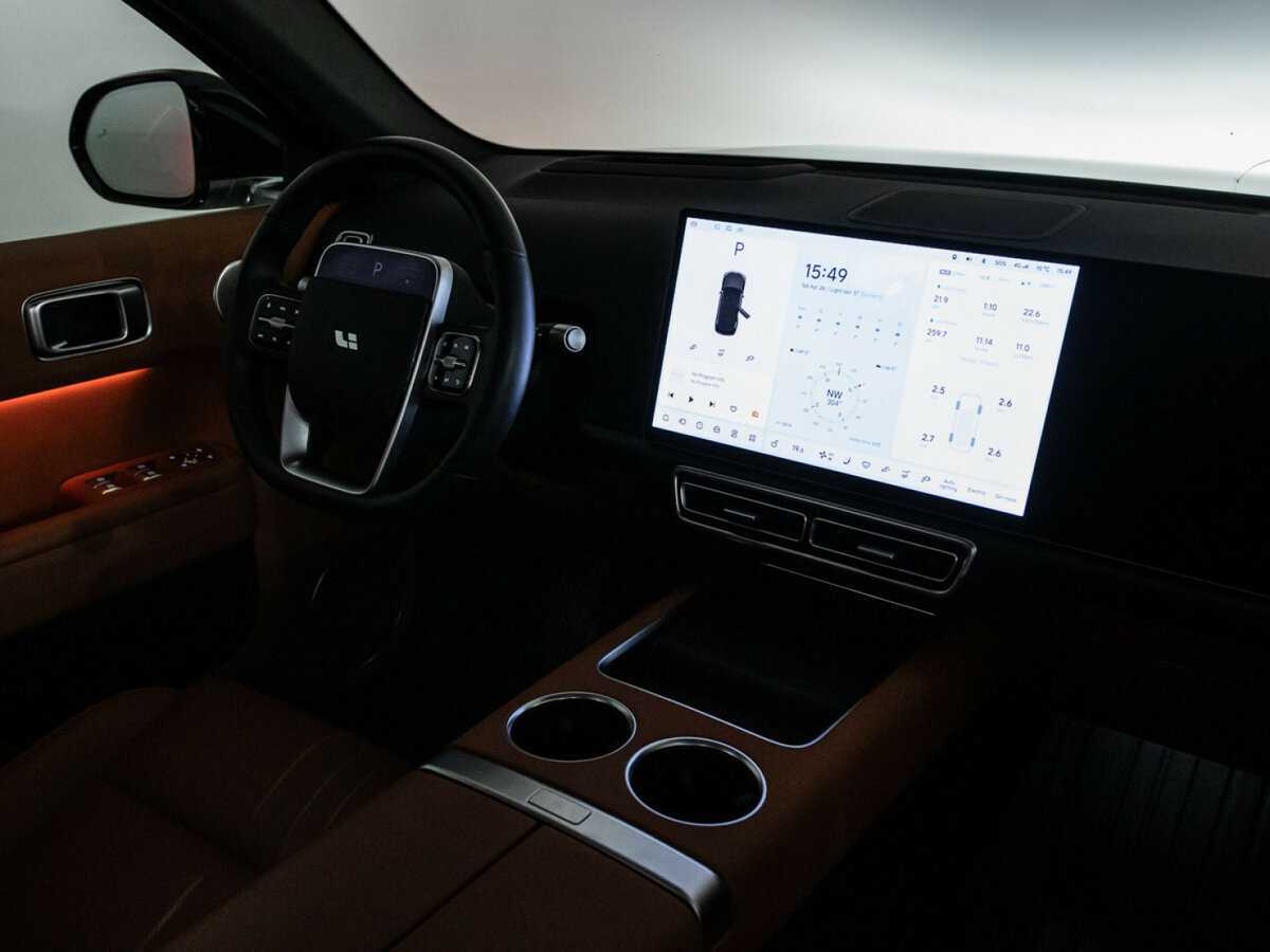 LiXiang L7 с пробегом — 2023 год. Фото: #28