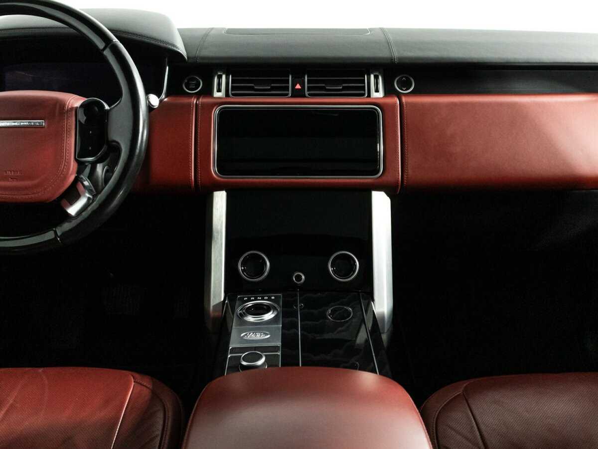 Land Rover Range Rover с пробегом — 2020 год. Фото: #12