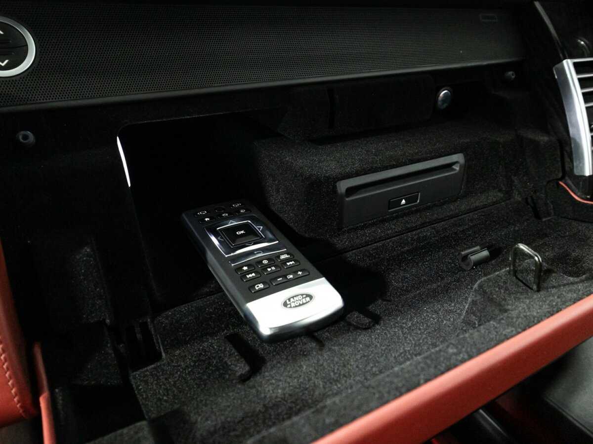 Land Rover Range Rover с пробегом — 2020 год. Фото: #32