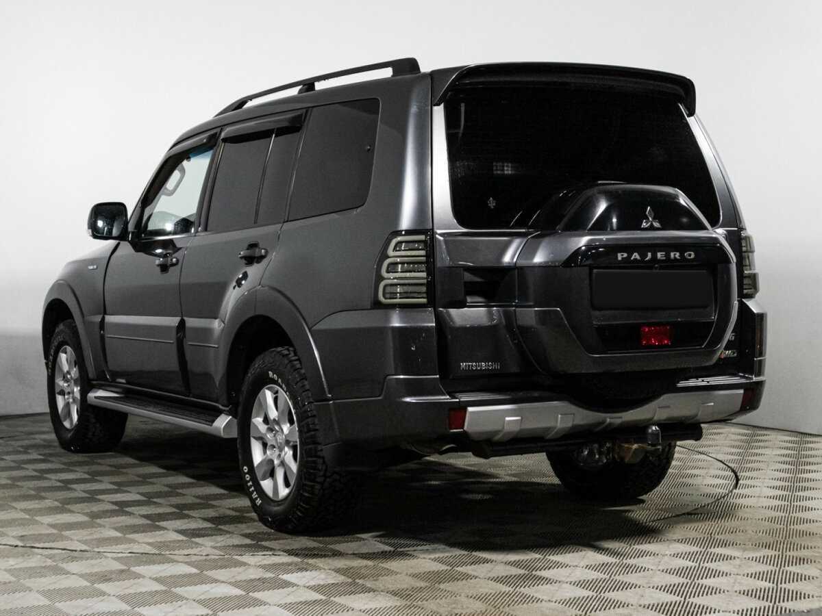 Mitsubishi Pajero с пробегом — 2014 год. Фото: #6
