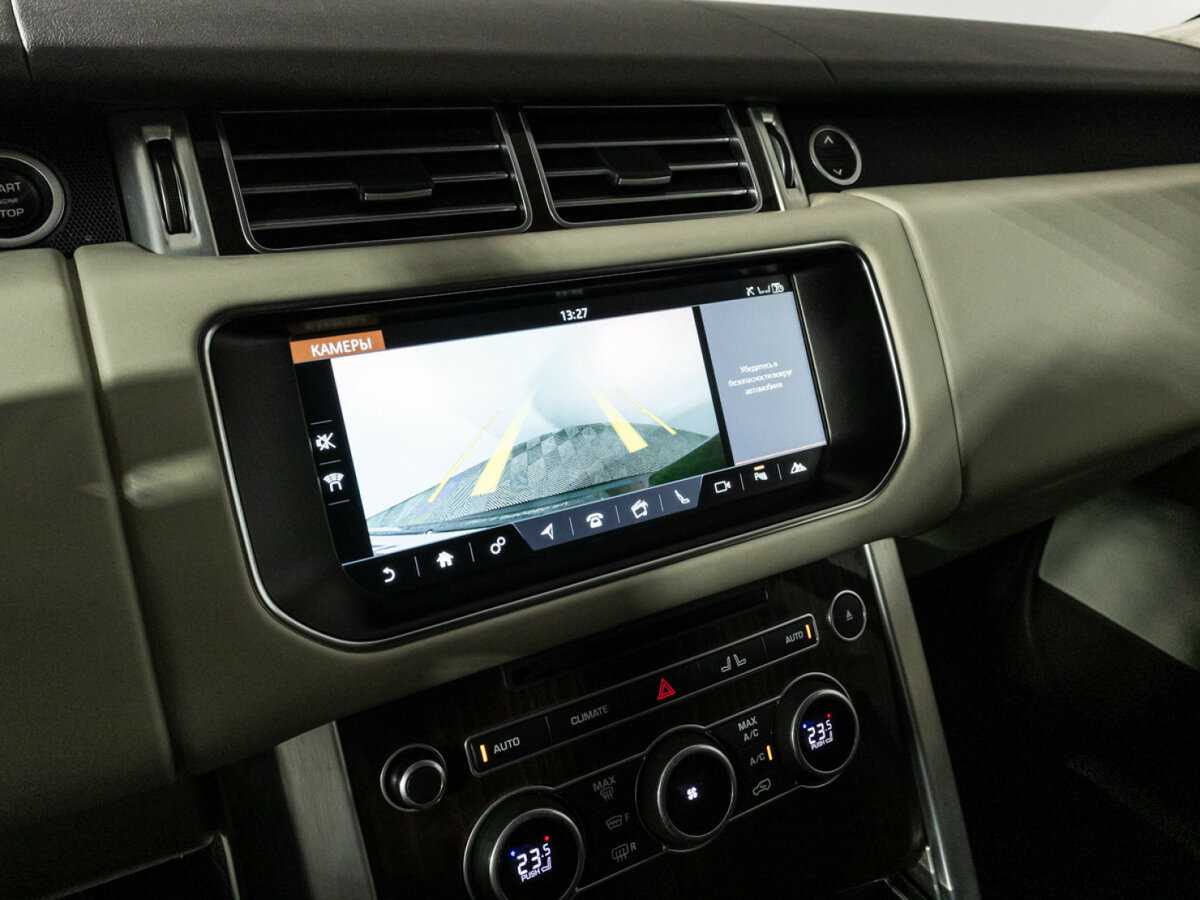 Land Rover Range Rover с пробегом — 2017 год. Фото: #21