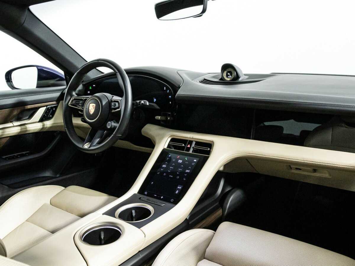 Porsche Taycan с пробегом — 2020 год. Фото: #8