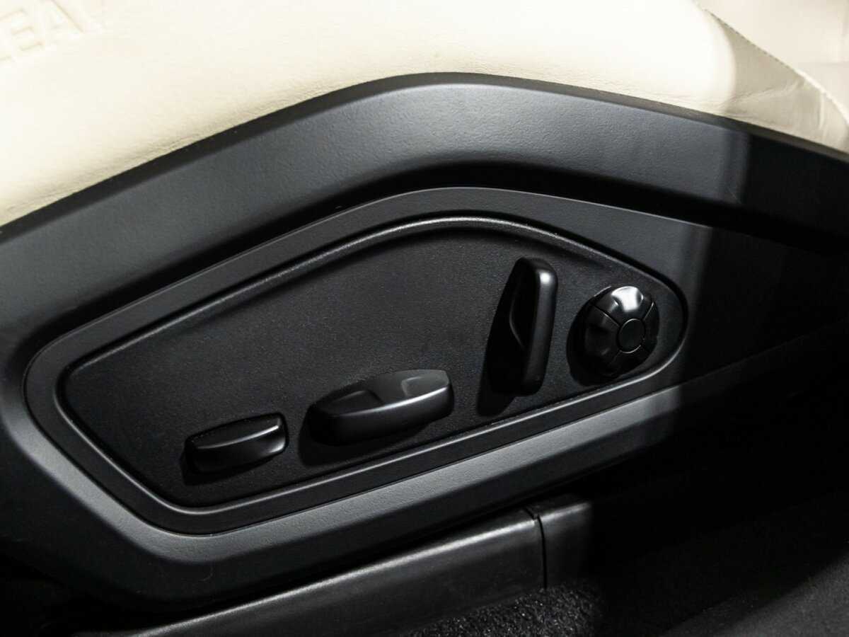 Porsche Taycan с пробегом — 2020 год. Фото: #18