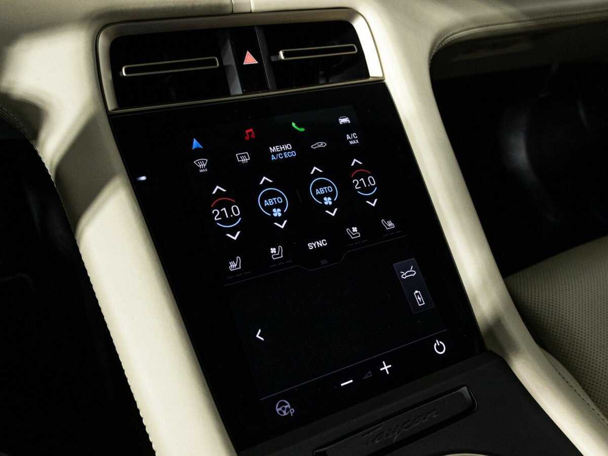 Porsche Taycan с пробегом — 2020 год. Фото: #24